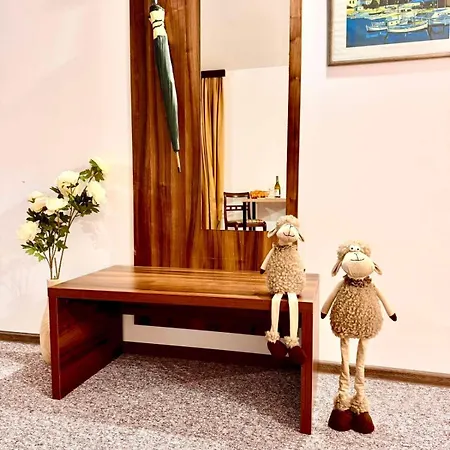 Hotel de apartamente Aпарт добруджа *